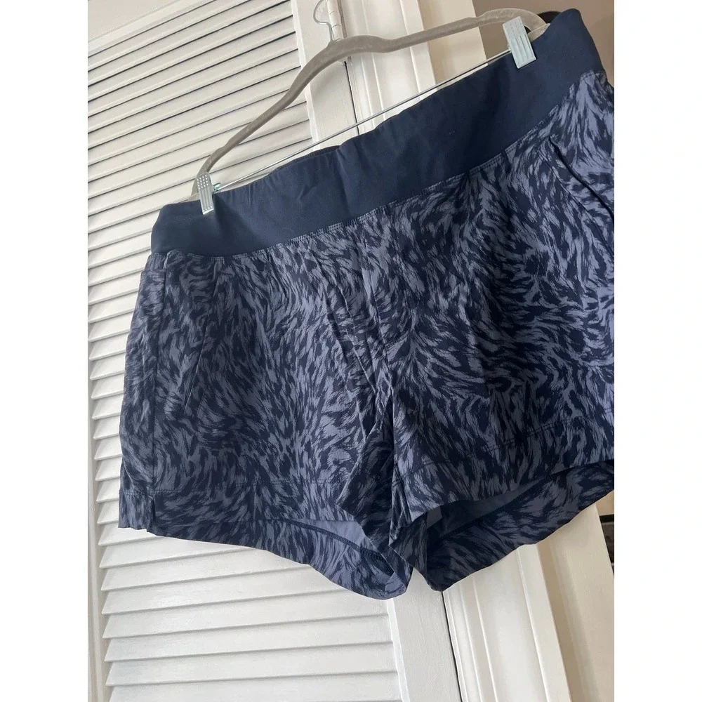 Athleta women 18